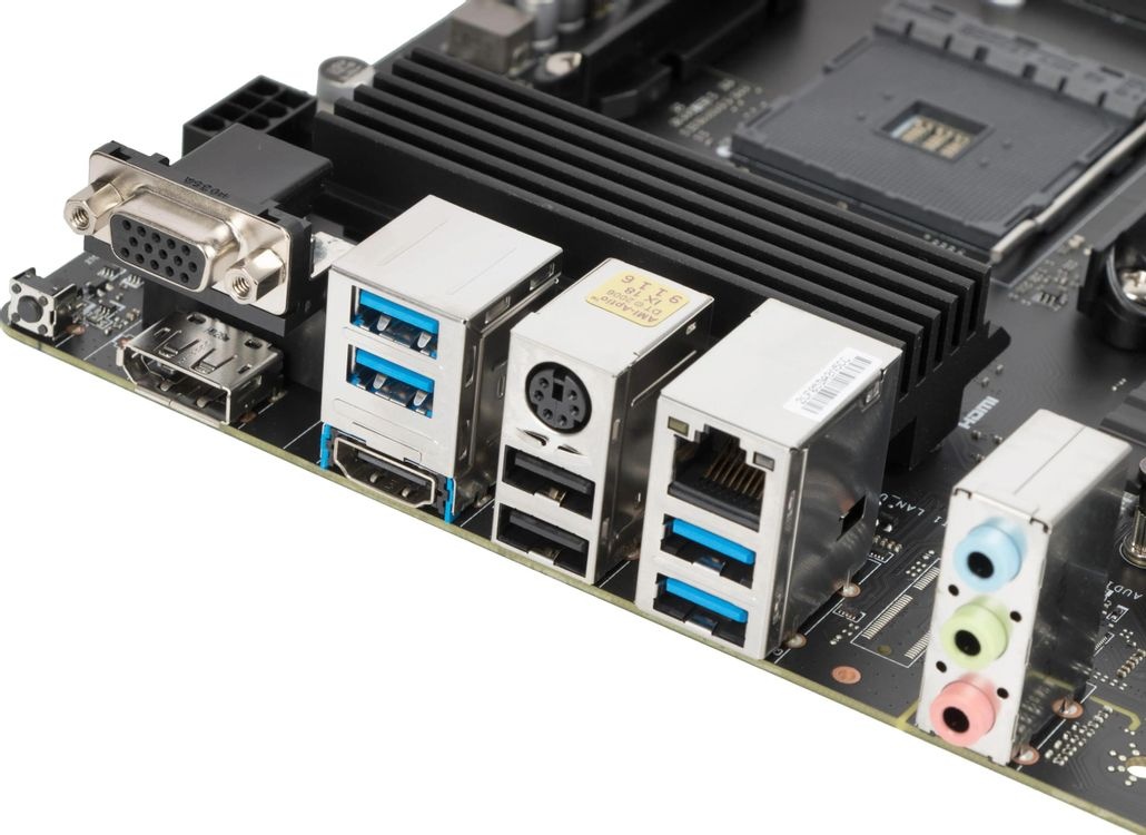 Материнская плата Socket AM4 MSI B550M PRO-VDH (B550) 4*DDR4 2*PCI-Ex1 1*PCI-Ex16 SATA M.2 HDMI DP V