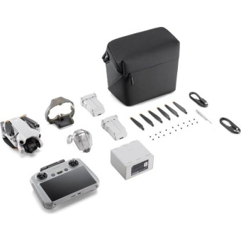 Квадрокоптер DJI Mini 4 Pro Fly More Combo Plus (DJI RC 2)