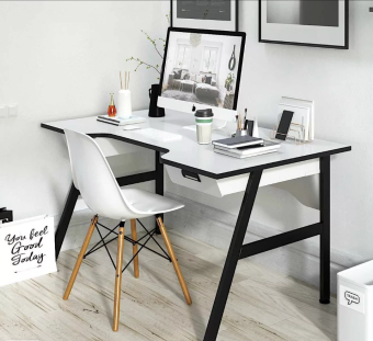 Стол компьютерный MaDXRacer STALKER GTS13 "1350х820х760" белый/черный